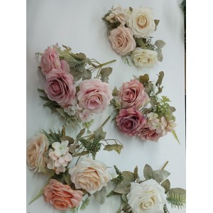 ROSA C/7 GALHOS NC0723 C/COMPLEMENTO